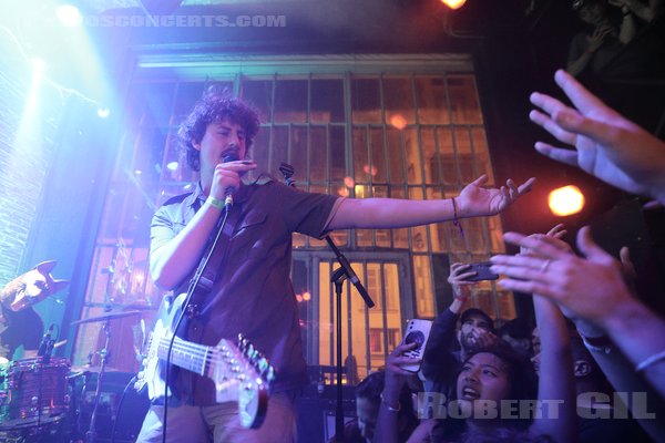 FAT DOG - 2023-11-10 - PARIS - Supersonic - 